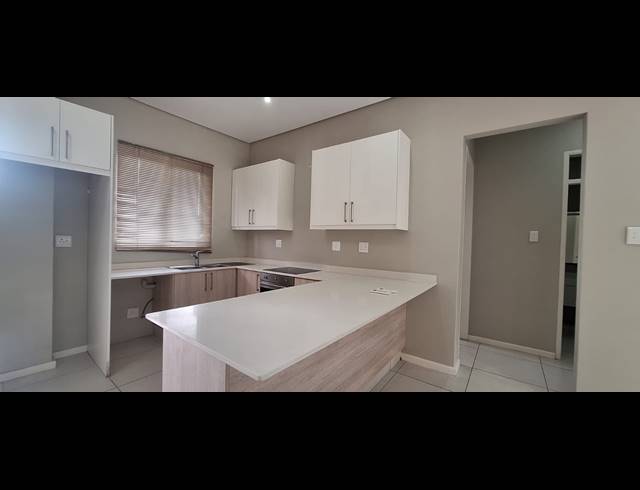 2 BEDROOM APARTMENT TO LET IN ZIMBALI WEDGE